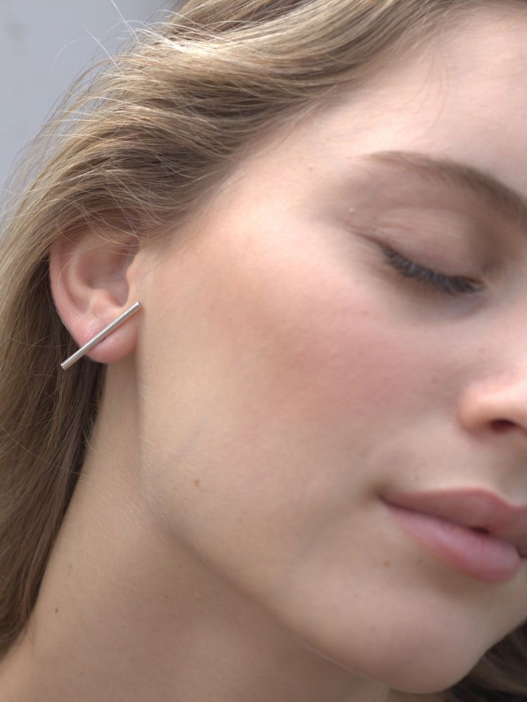 עגילי 'מקל וגזר' עגילי 'מקל וגזר'