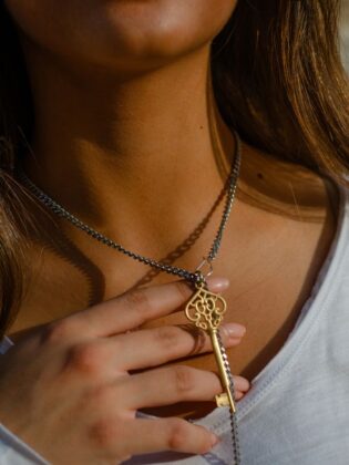 שרשרת מפתח הלב - מורשת