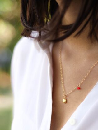 שרשרת טיפת מזל וחרוז אדום